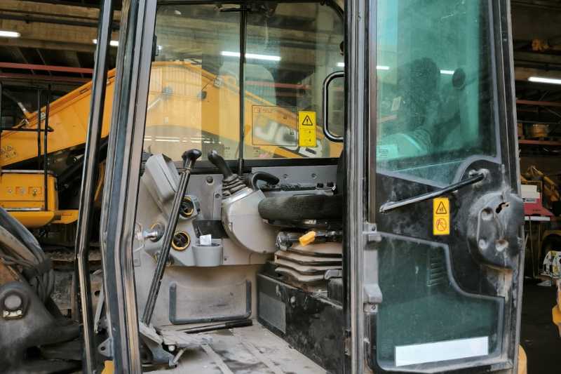 OmecoHub - Immagine JCB 55Z-1